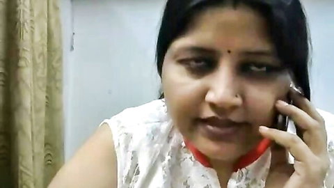 Chubby Indian bhabhi naughty on webcam phone call