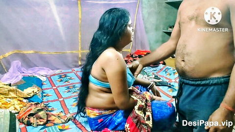 Indian MILF in saree jerks off man before shaved pussy fuck